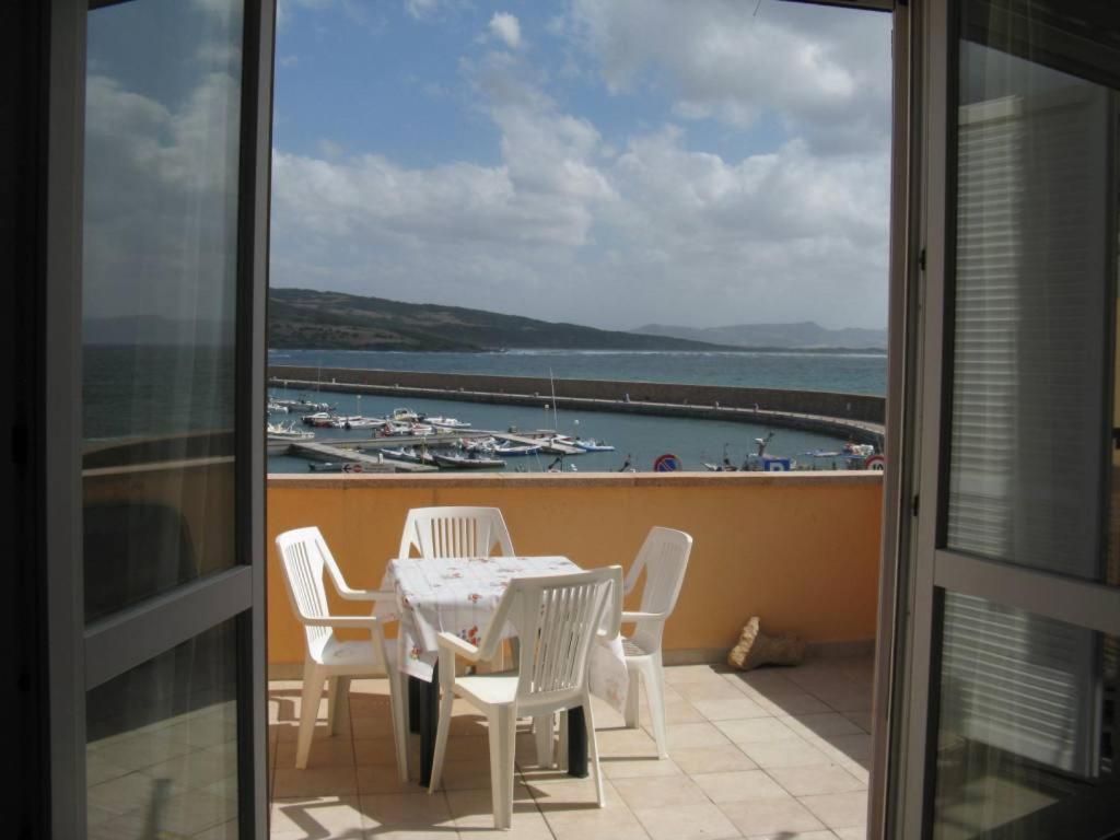 Apartamento Miramare Isola Rossa Exterior foto